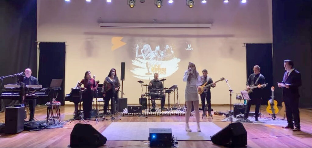 Festival Universitário da Canção da UNIARP foi pura emoção e talento