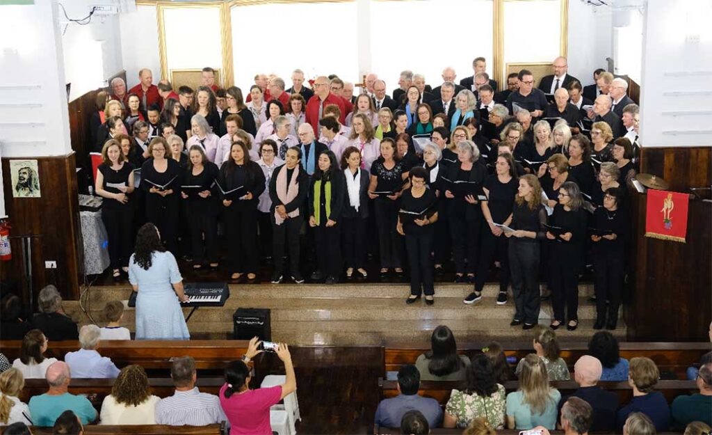 Congregação Evangélica Luterana Santíssima Trindade 100 anos de história 02 - Bom Dia SC


