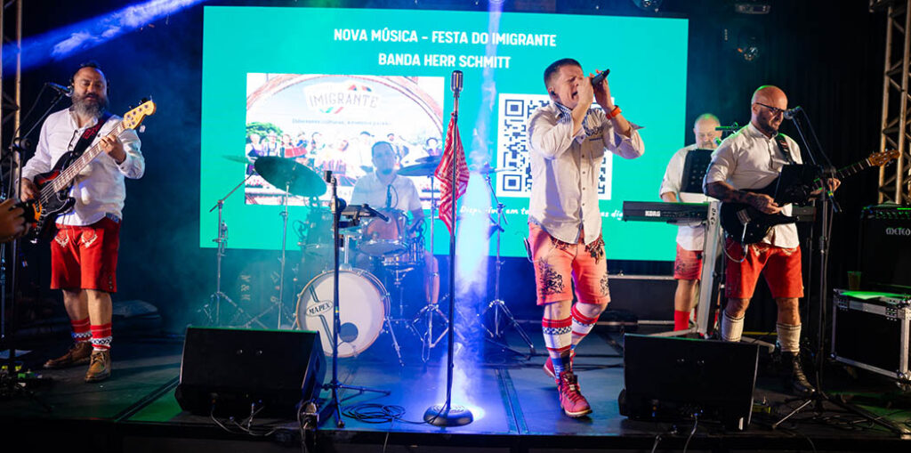 33ª Festa do Imigrante de Timbó celebra a união cultural e a tradição ítalo-germânica