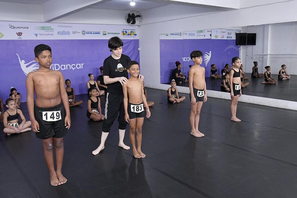 Escola Bolshoi seleção de meninos