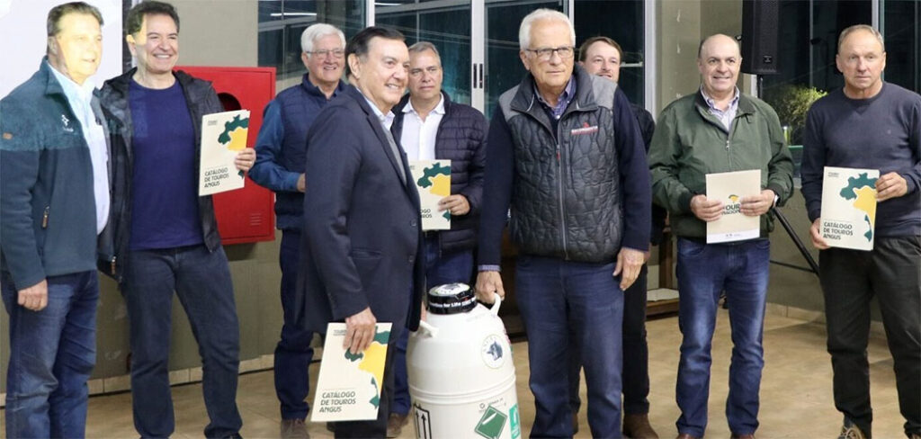 Faesc e Senar em Chapecó banco de sêmen angus