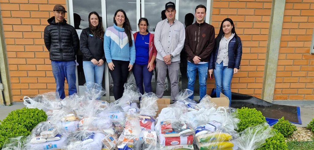 Família Coocam solidariedade