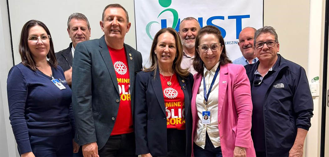 HUST recebe visitas de rotarianos - Bom Dia SC