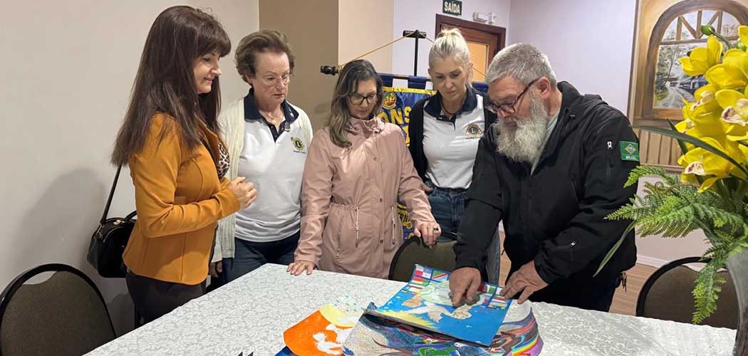 Lions Clube de Joaçaba Cruzeiro participa do Concurso Cartaz da Paz -