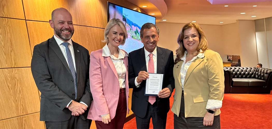 Reitor da Unoesc participa de sessão na Alesc que aprova mudanças no programa Universidade Gratuita e no Fumdesc