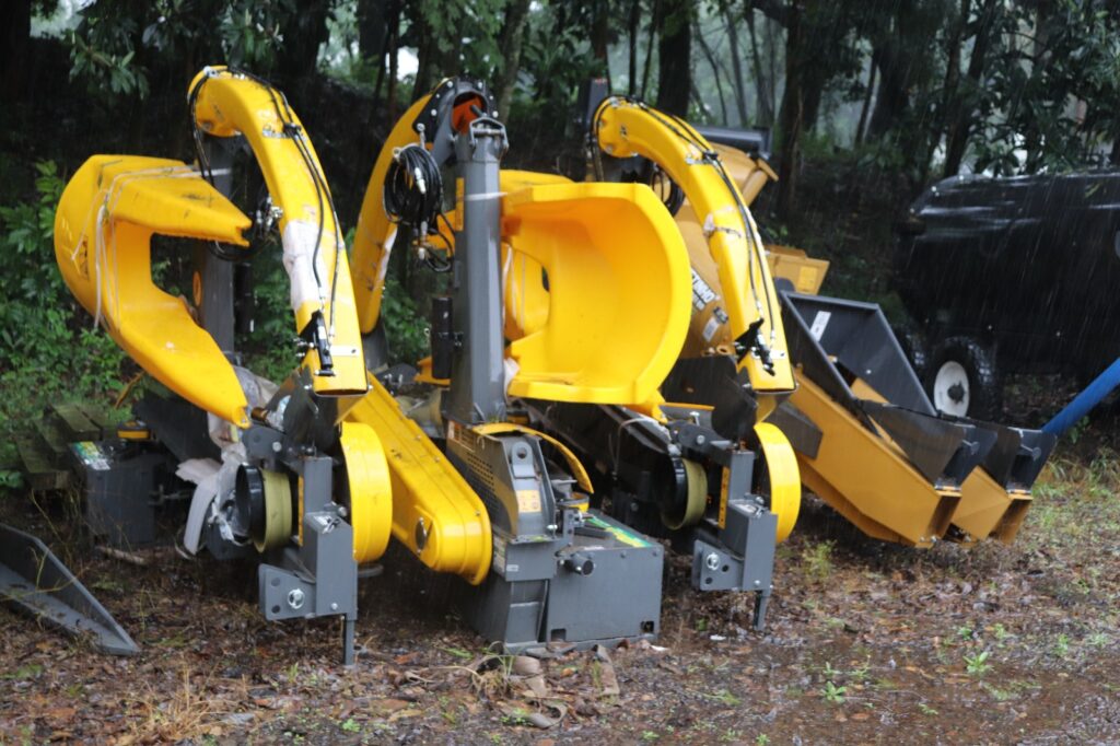 Governo de SC entrega mais 60 equipamentos agrícolas beneficiando 31 municípios