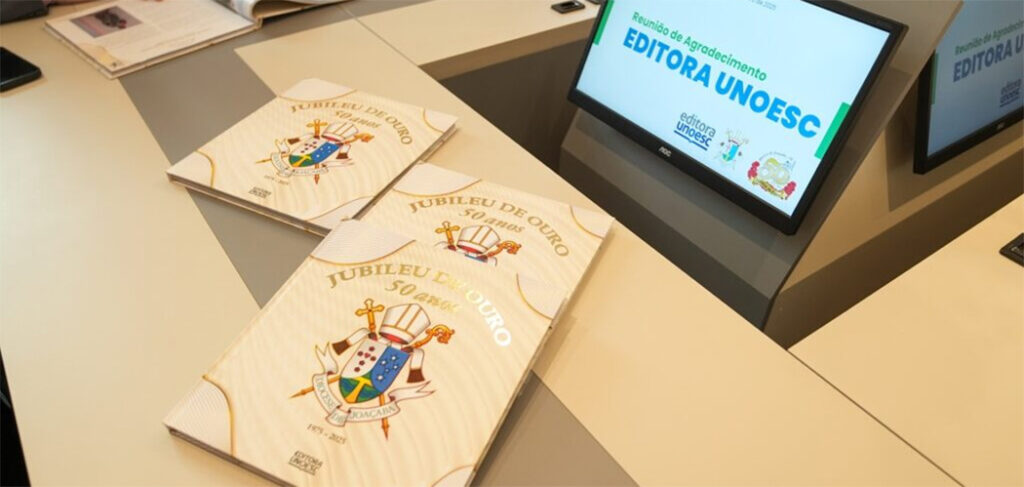 Diocese de Joaçaba celebra Jubileu de Ouro com livro em parceria com a Unoesc