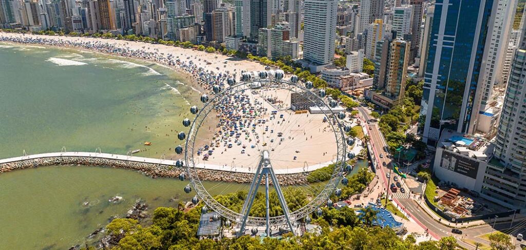 Magia BC 2025 realizada pela FG Big Wheel promete encantar Balneário Camboriú