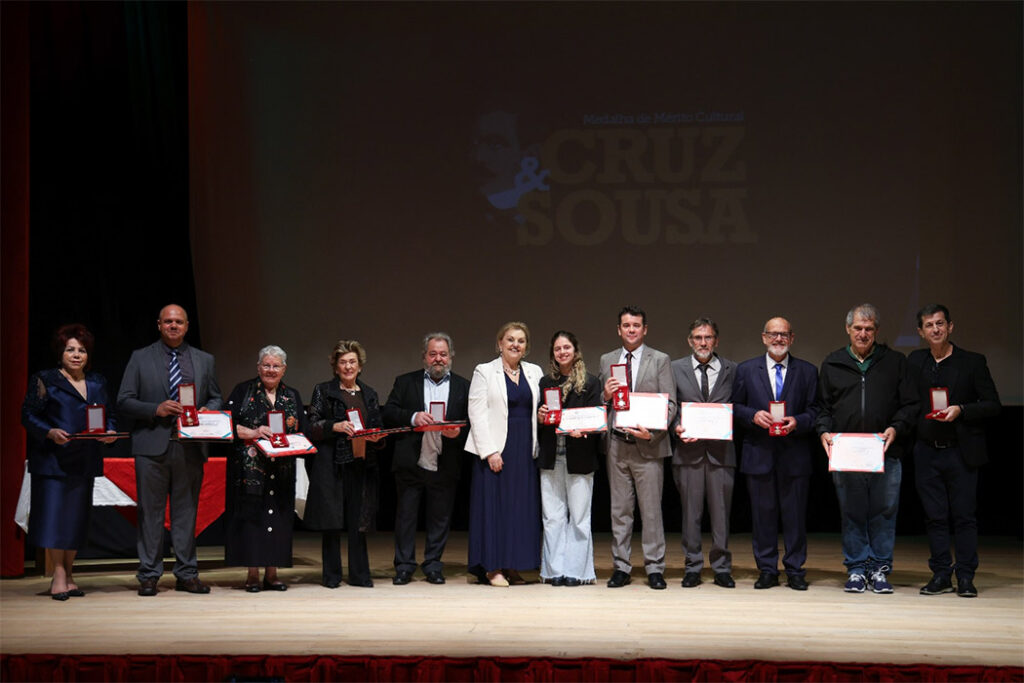 Grupo Tejo recebe Medalha Cruz e Sousa 