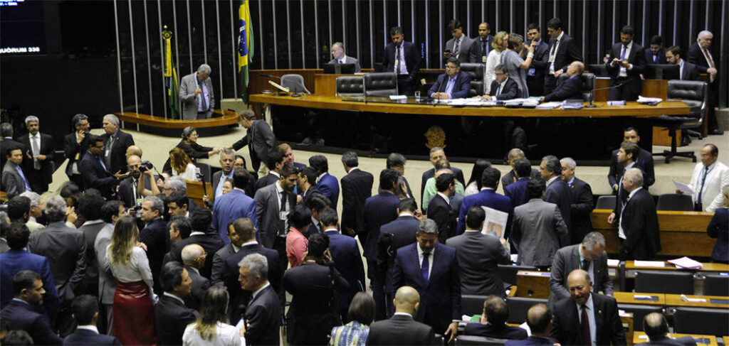 Fecomércio SC apoia PL 3630 para divulgar imagens de criminosos em comércios