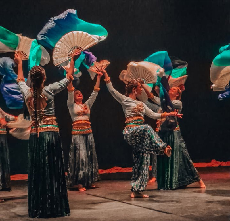 Unidos do Herval encanta o público com Mostra Cultural no Teatro Alfredo Sigwalt
