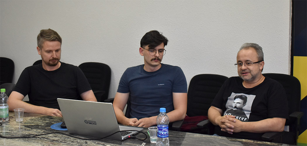 Estudante da Unoesc - Aplicativo ônibus