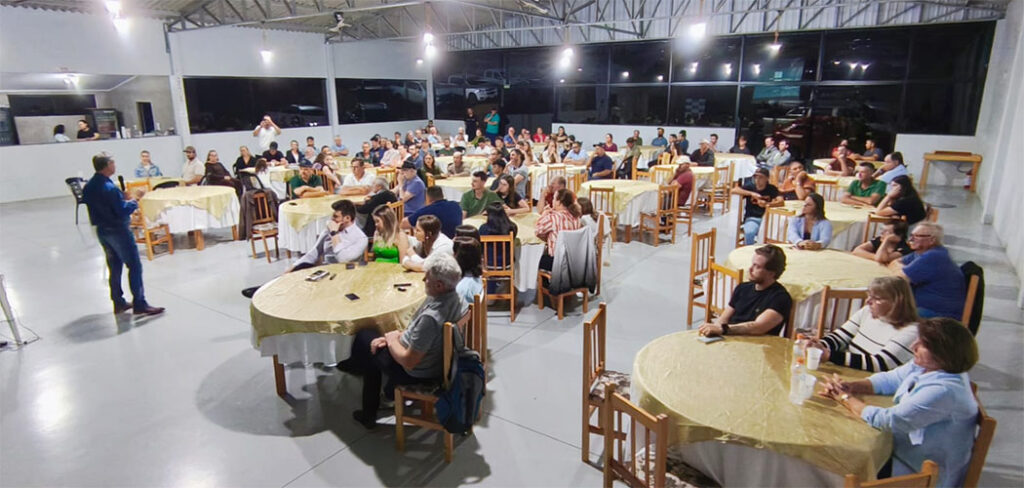 Sindicato Rural de Ponte Serrada promove encontro com mais de 120 produtores
