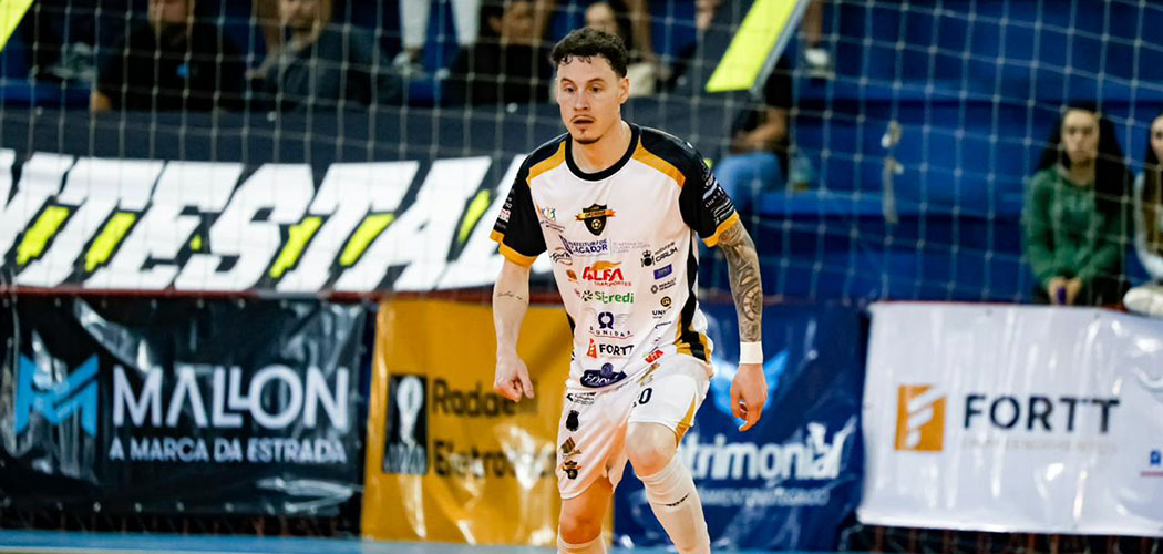 Joaçaba Futsal contrata o ala Vitinho, campeão catarinense da Série Prata em 2025