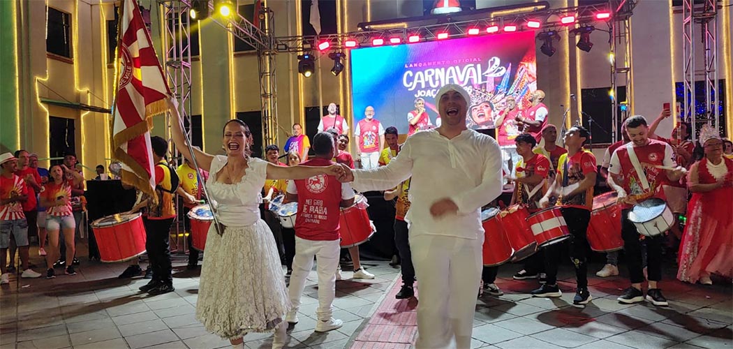 É HOJE! Joaçaba abre oficialmente o Carnaval 2026