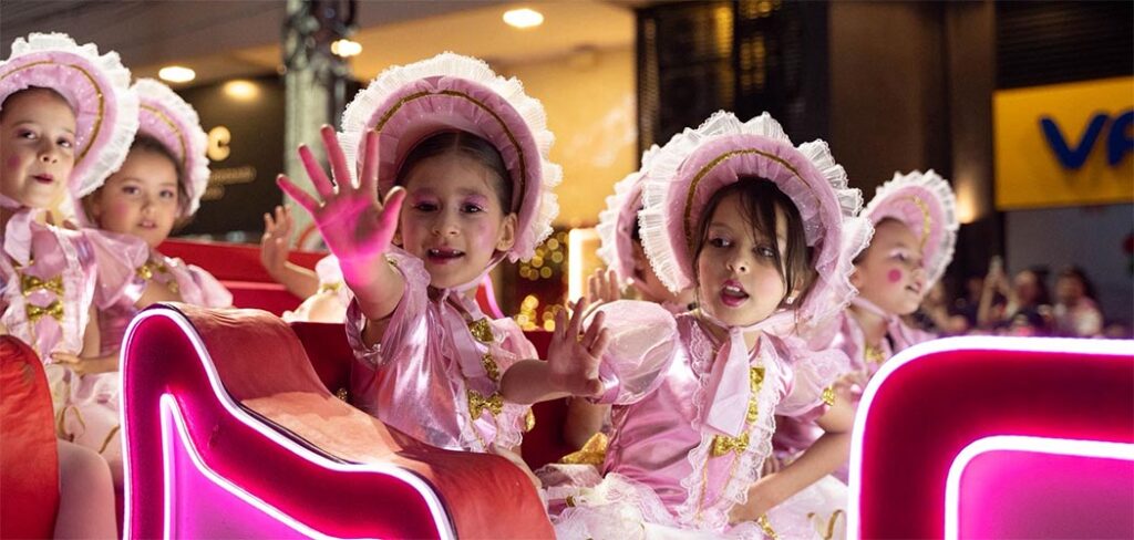 Com magia e fantasia, desfile “A Fantástica Fábrica de Brinquedos” encerra temporada em Itapema