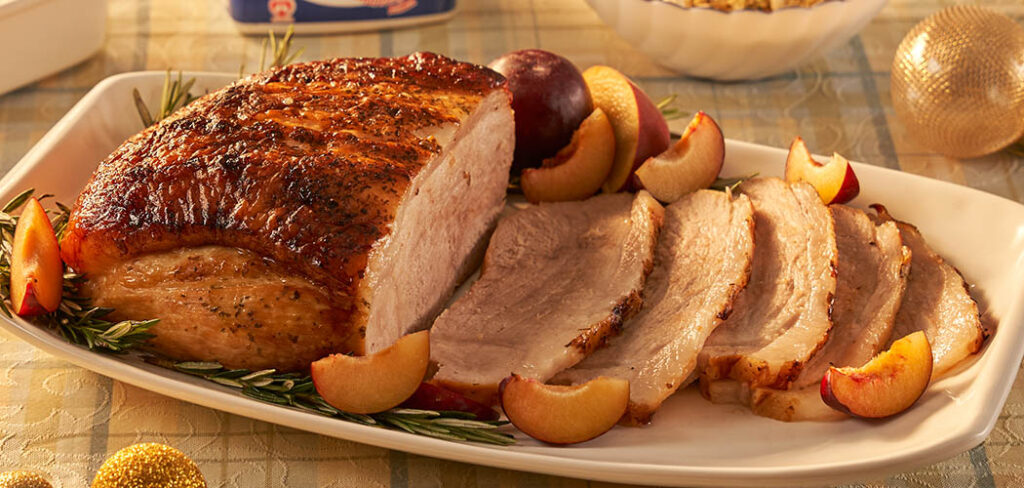Pernil de natal com farofa de bacon