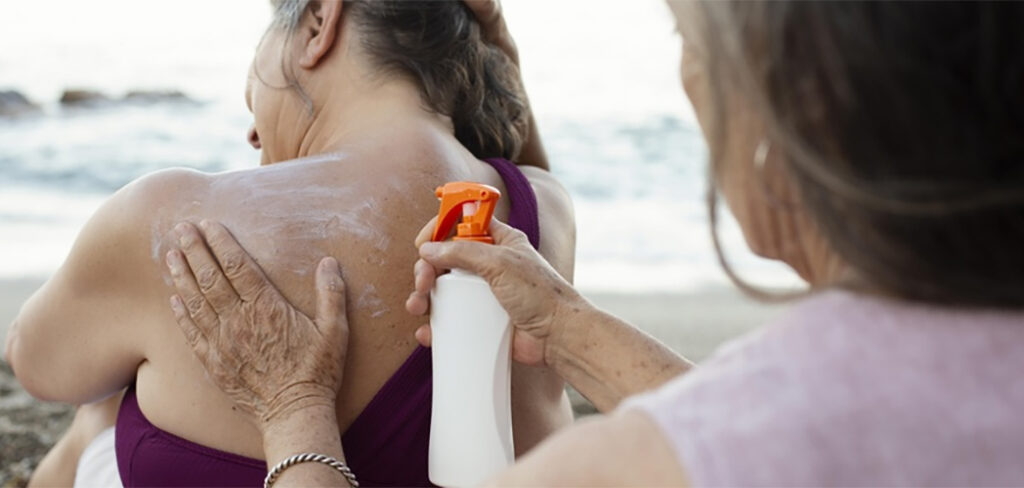 Dicas de Verão: Qual é o momento certo para reaplicar o filtro solar?
