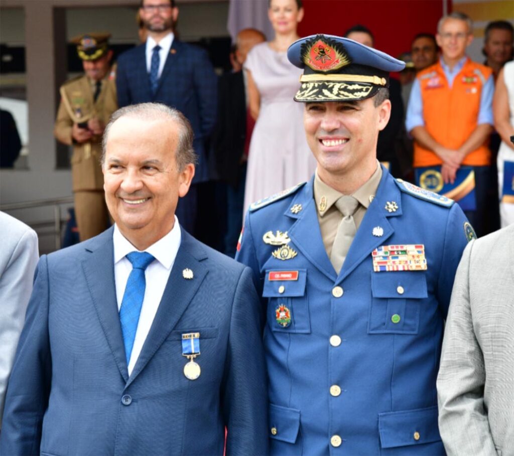 Investimento histórico, entrega de viaturas e promoções marcam solenidade do CBMSC