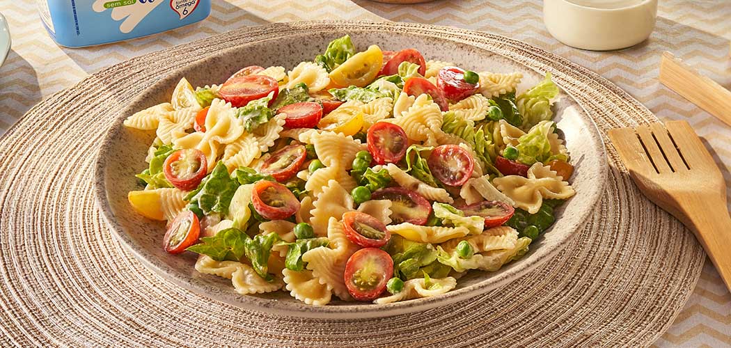 Salada de Macarrão Colorida