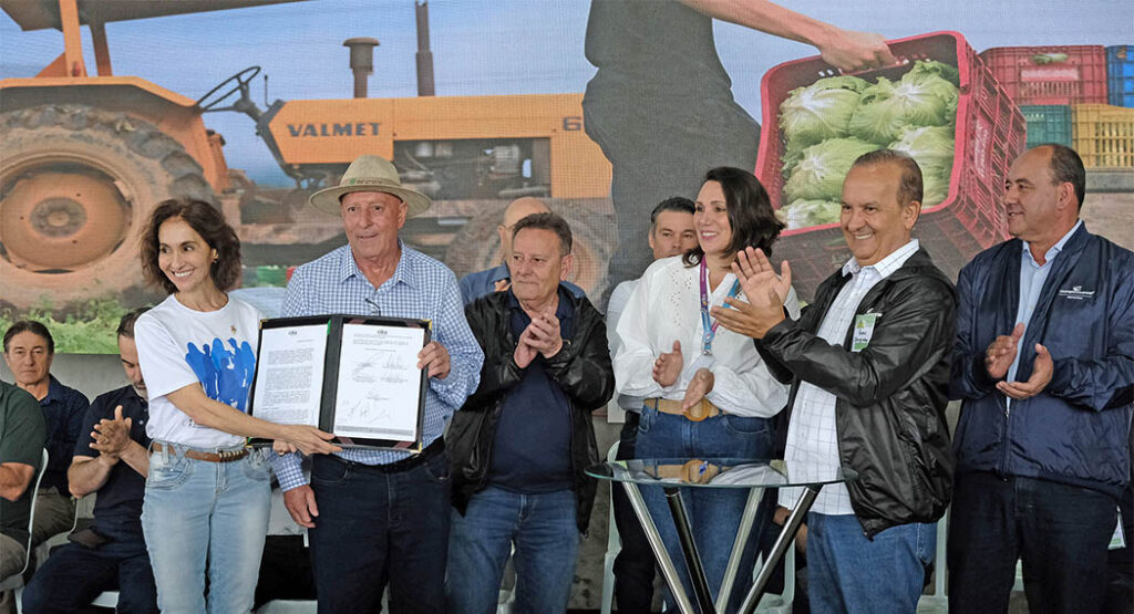 Governador de SC - no Show Tecnológico convênio 