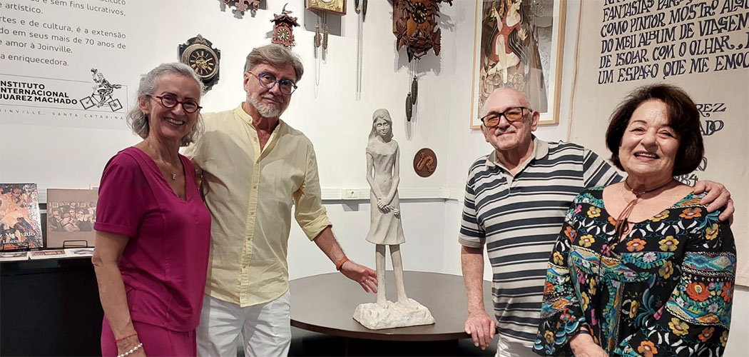 Instituto Internacional Juarez Machado - escultura