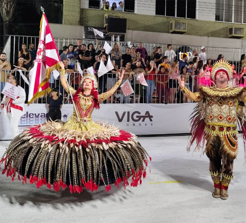 Espetáculo, emoção e tradição marcam a abertura do Carnaval 2026 em Joaçaba