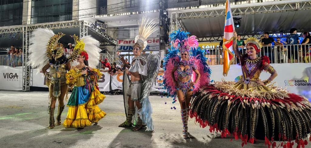 Concurso de Fantasias do Carnaval Joaçaba 2026 encanta público e revela grandes vencedores