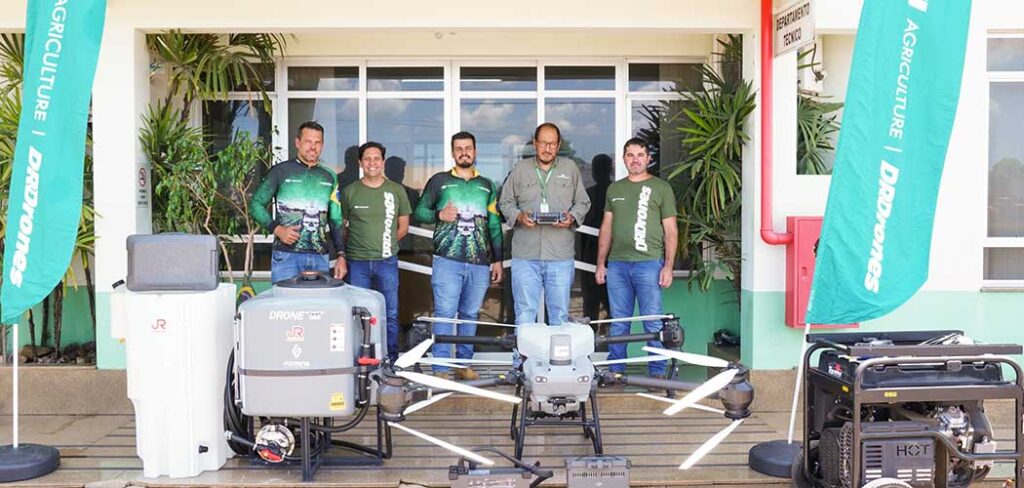 Copercampos inicia testes com drone agrícola no Campo Demonstrativo