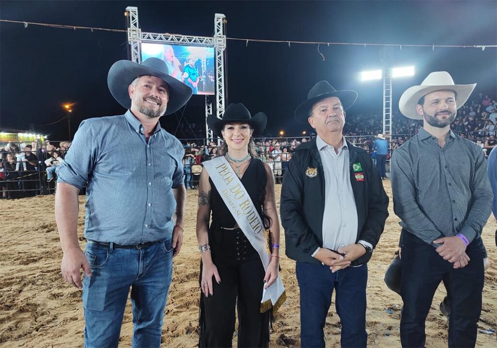 Governador Jorginho Mello em Ibicaré Rodeio Fest