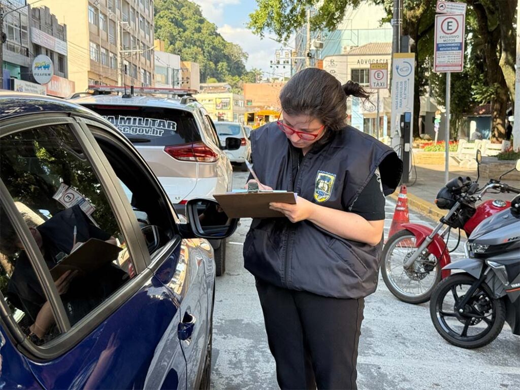 Prefeituria de Joaçaba fiscalização de motoristas de aplicativo