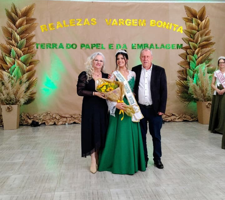Realeza de Vargem Bonita - Princesa Lauren Gomes Correia