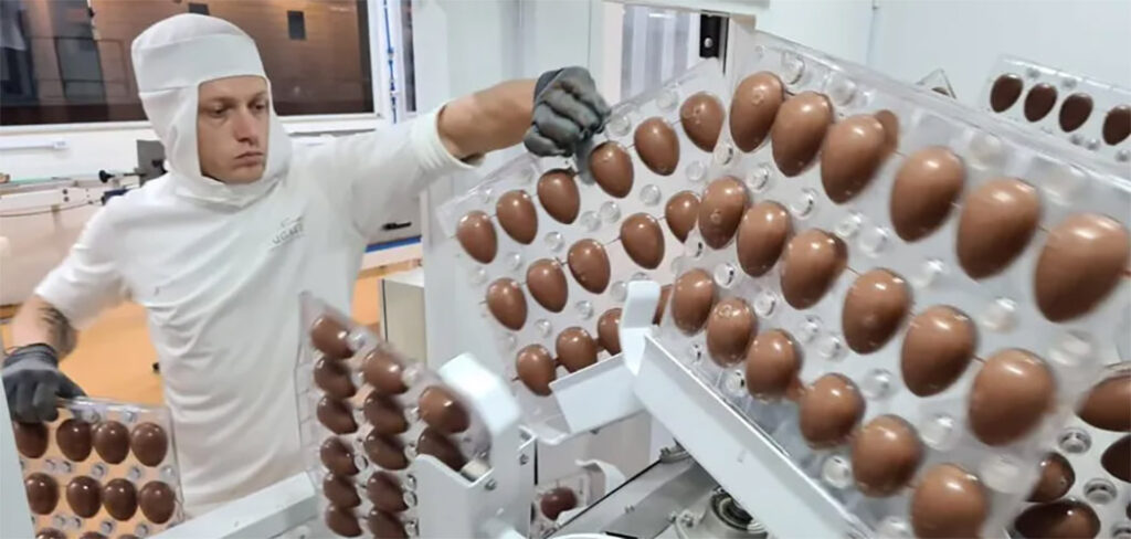 Como é feito o Ovo de Páscoa na Nugali Chocolates
