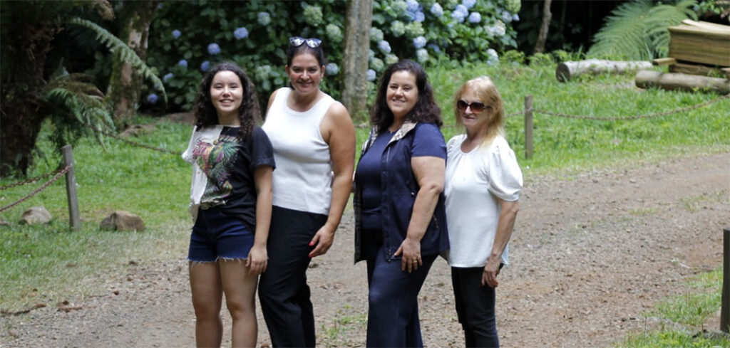 Viagens sustentáveis: jovens lideram na intenção, mas ficam atrás nas ações, aponta pesquisa da Booking.com