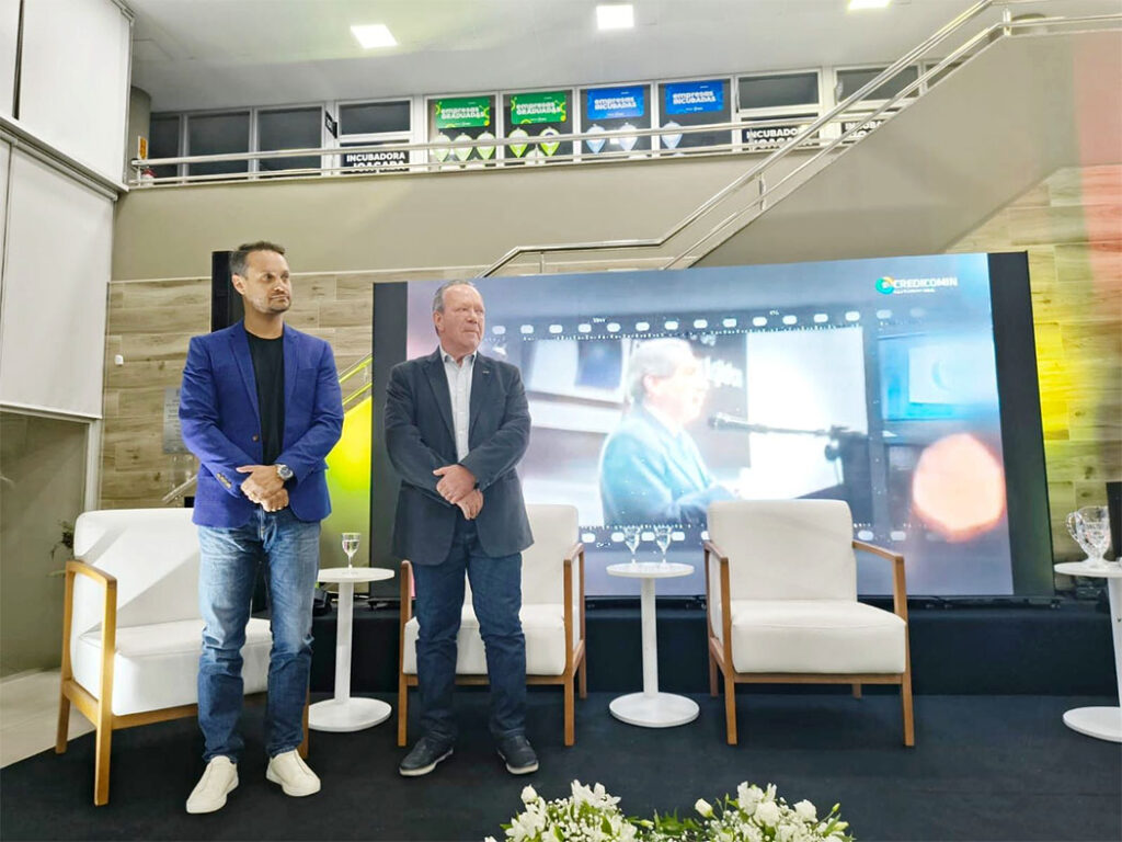 Vice-presidente da FIESC compartilhou experiências em evento promovido pela ACIOC