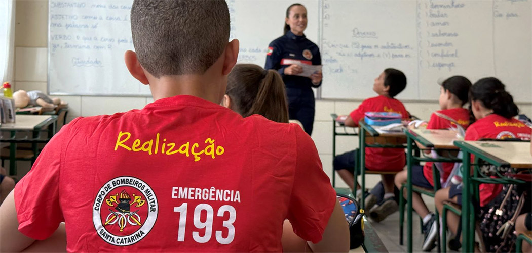O Programa Bombeiro Mirim é o carro-chefe da atuação educativa do CBMSC