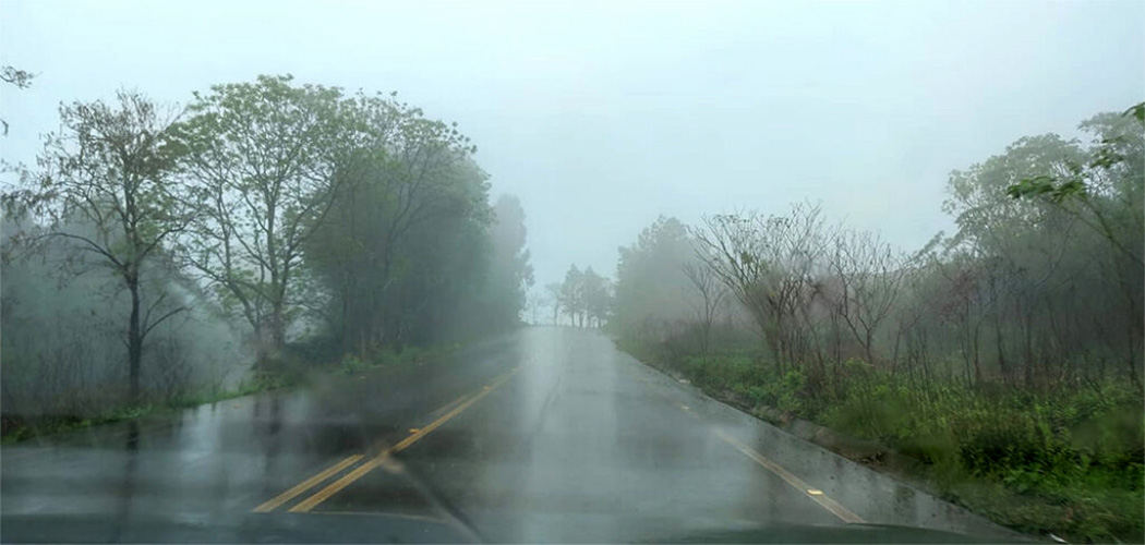 A semana começa com chuva persistente em Santa Catarina, especialmente na região litorânea