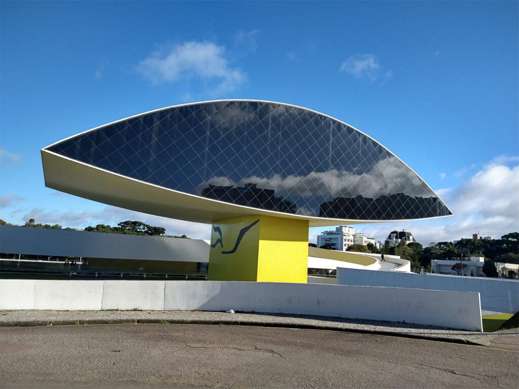 Curitiba consolida-se como destino turístico de destaque e impulsiona a economia local