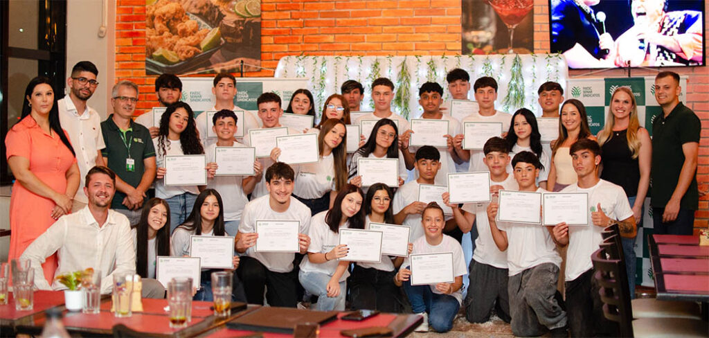 Nova turma do Programa Jovem Aprendiz Cotista conclui formação em Fraiburgo