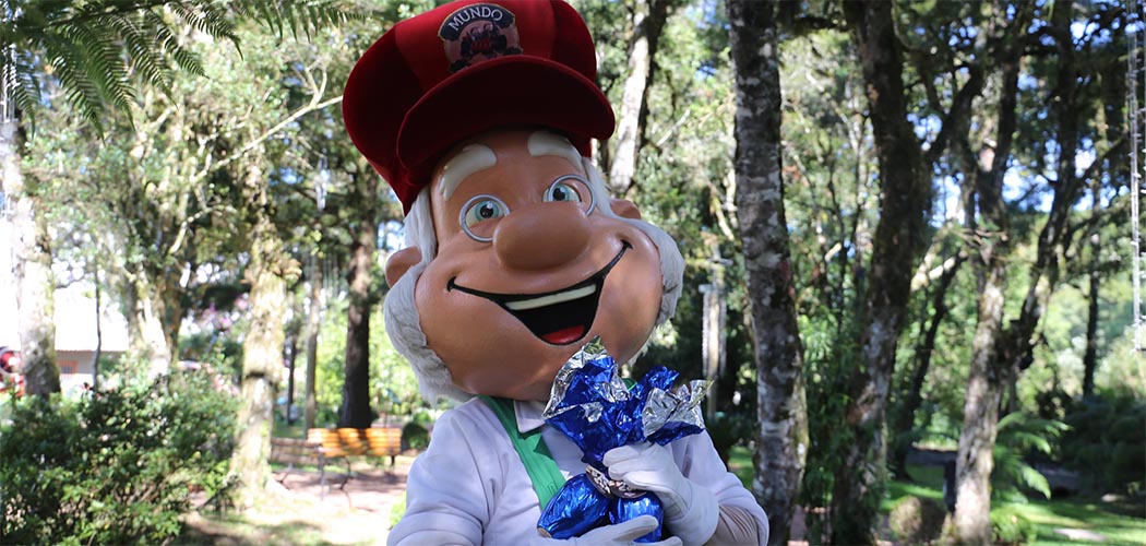 Programação especial no Parque Mundo a Vapor tem caça aos ovos e passeio de trem gratuitos