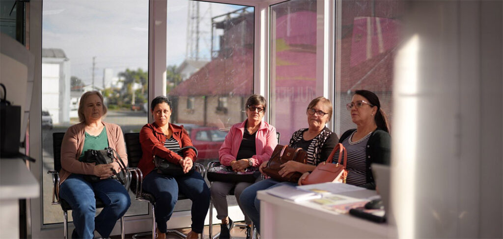 Exames da Carreta da Saúde da Mulher começam a atender pacientes de Catanduvas e região