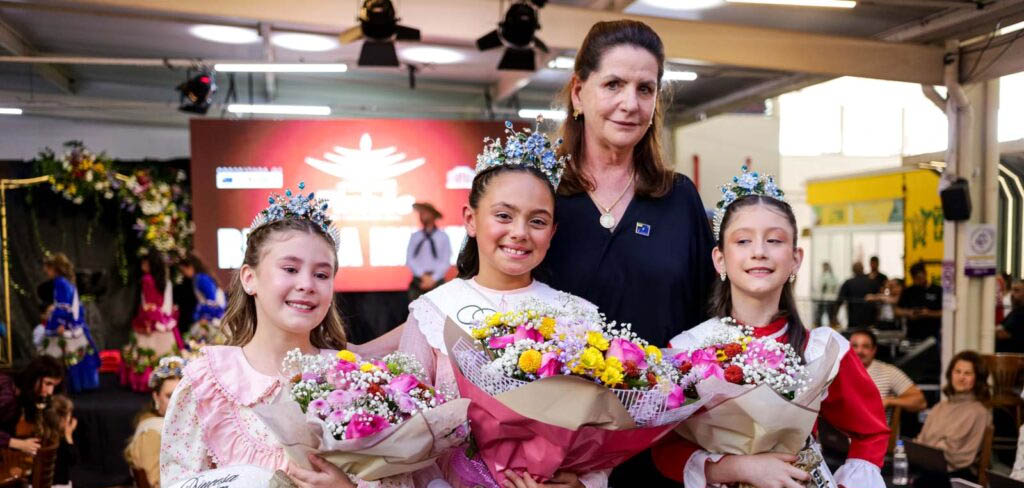 Lages apresenta trio de realeza mirim da 36ª Festa Nacional do Pinhão
