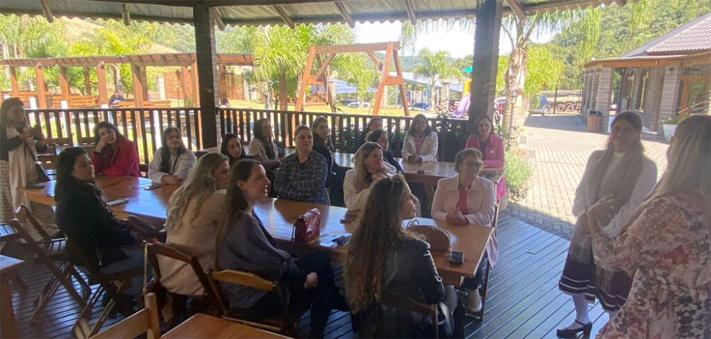 Empresárias associadas da Acircan visitam Arroio Trinta -