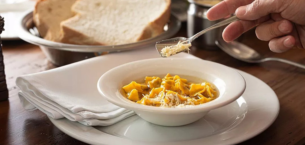 Sopa de Capeletti