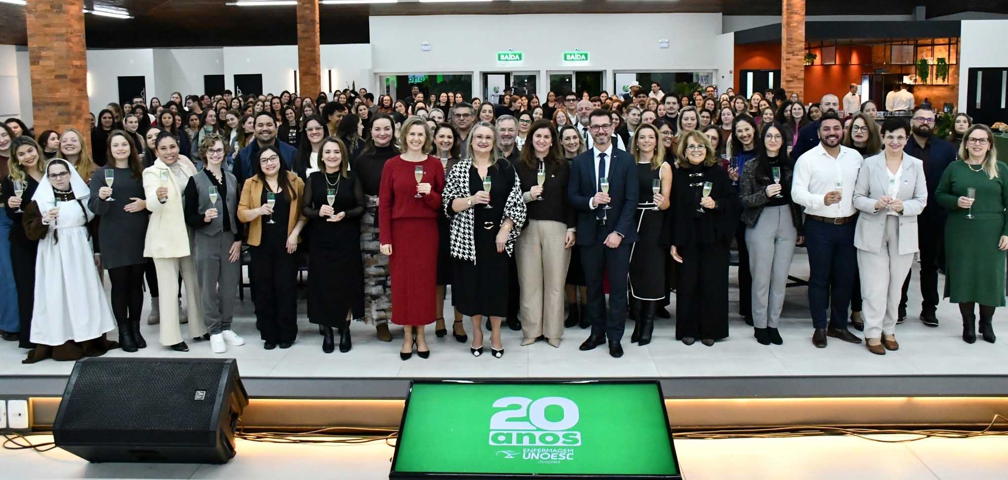 O curso de Enfermagem da Unoesc Joaçaba evoluiu continuamente ao longo dos 20 anos