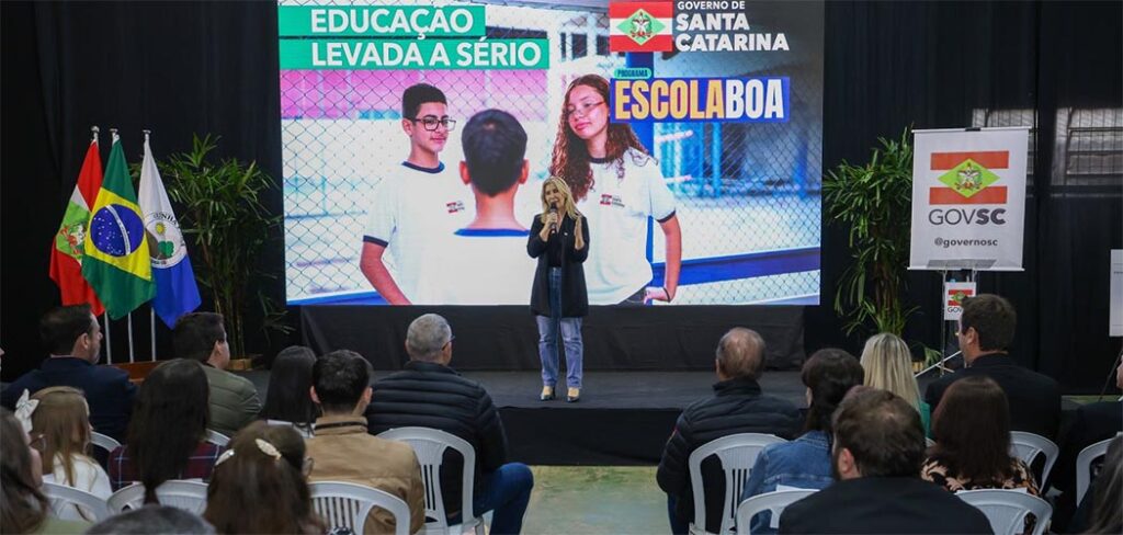 Governo de SC amplia investimentos e entrega melhorias históricas para a educação no Oeste do estado