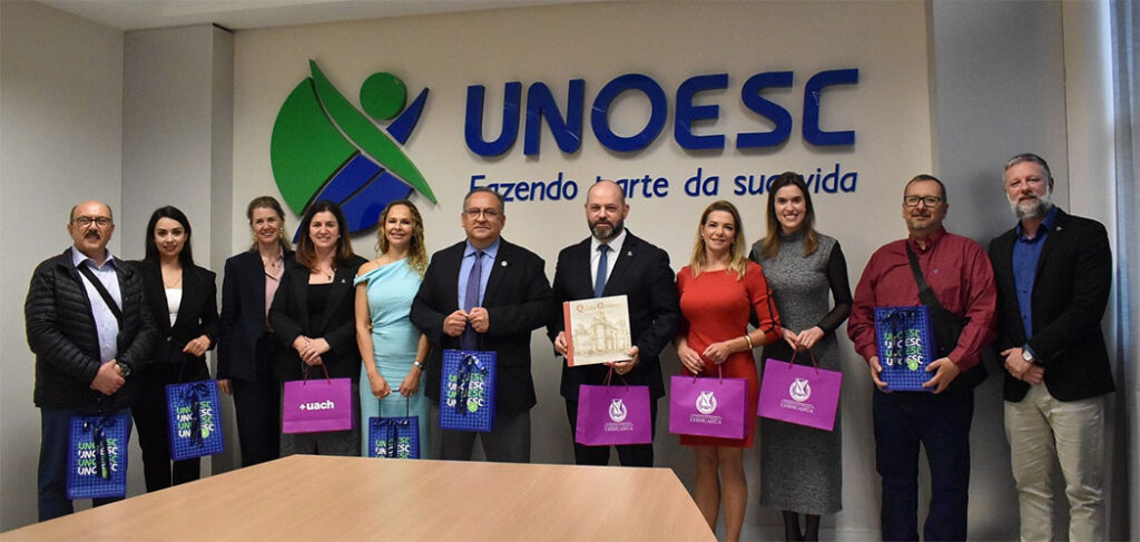 Unoesc e Universidad Autónoma de Chihuahua firmam convênio de dupla titulação em Odontologia