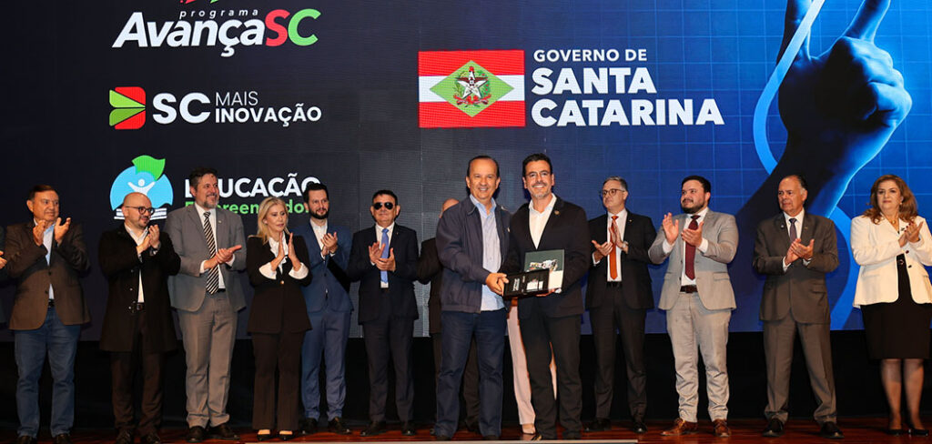 O Governo de Santa Catarina apresentou nesta quarta-feira, 3, por meio da Secretaria de Estado do Planejamento (Seplan), o Avança SC, uma estratégia de desenvolvimento de longo prazo, até 2035