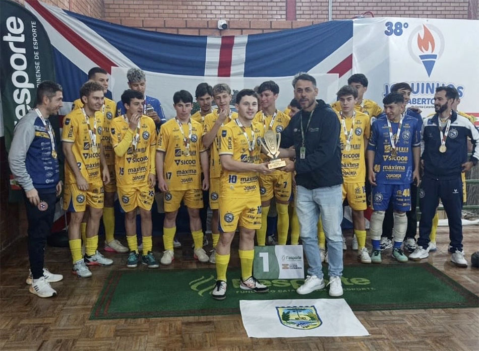 Equipe Sub-18 do Joaçaba Futsal é tetracampeã regional dos Joguinhos Abertos