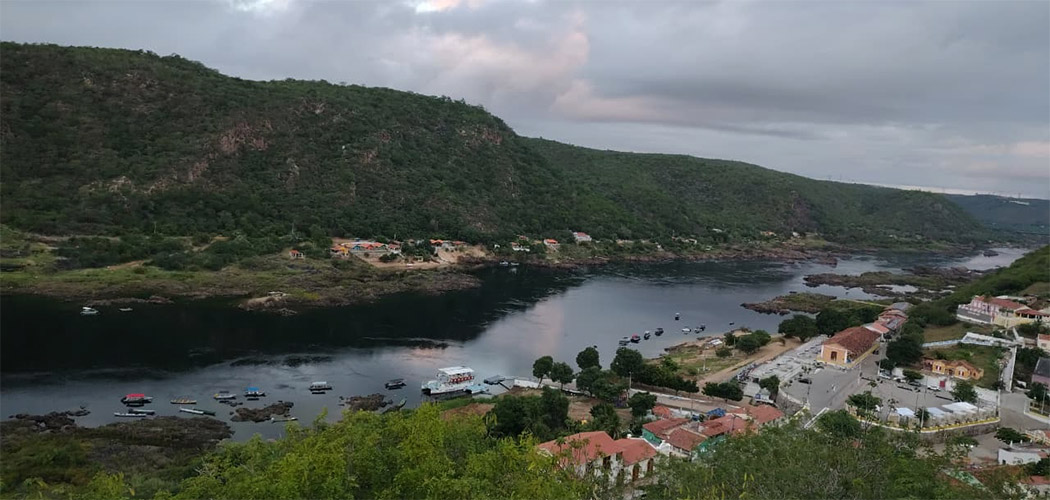 Piranhas encanta visitantes com passeio pelos Cânions do São Francisco e mergulho na história do Cangaço